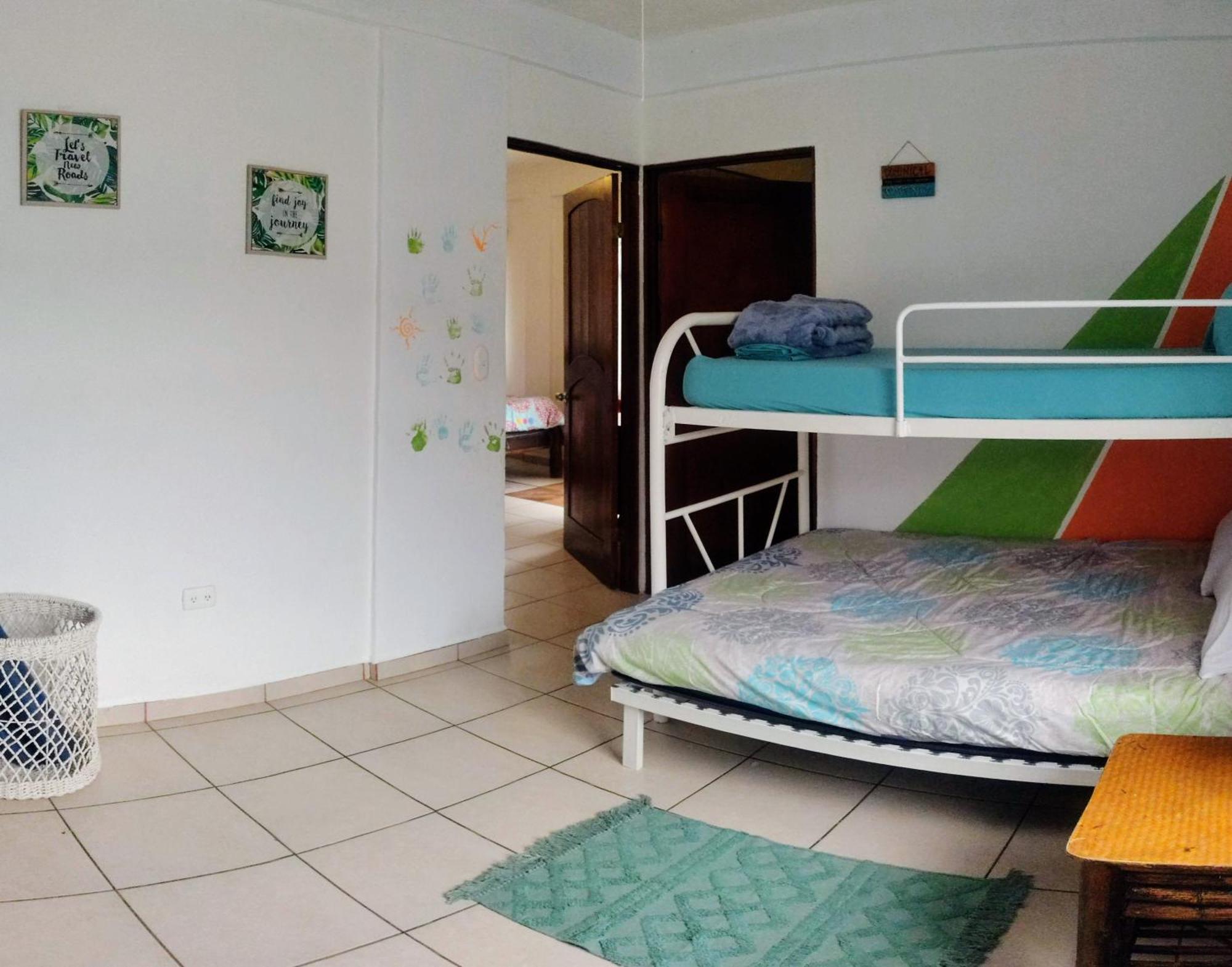 Cool Vibes Beach Hostel Dominical Exterior foto